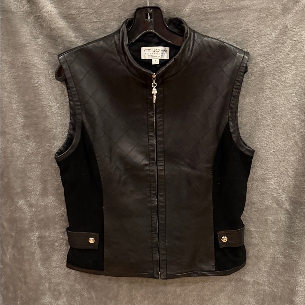 St. John by Marie Gray Size 10 Black Sleeveless Leather Jacket Vest LN